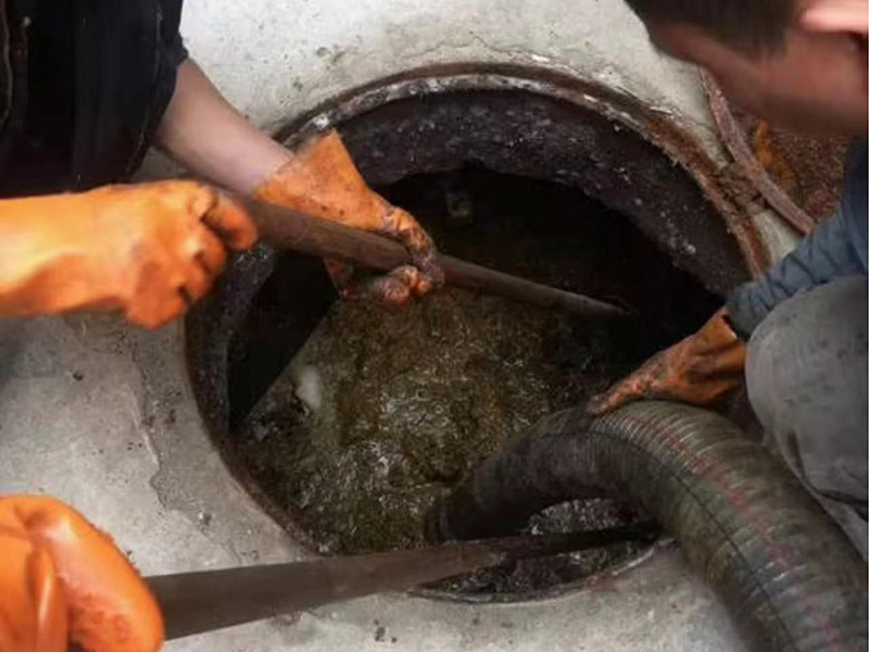 荔湾清理化粪池时如何避免沼气的危害?